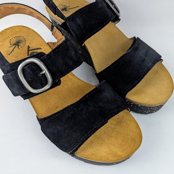 OTBT Peasant Wedge Platform Slingback Sandal Suede Leather Black 9.5M NIB - Picture 6 of 16